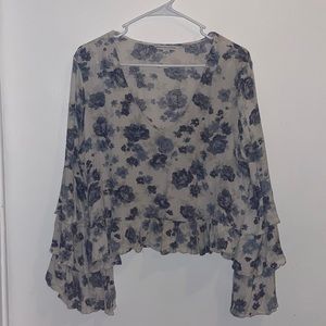 American Eagle Cropped Floral Blouse